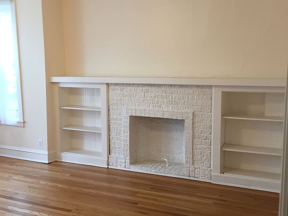 1st image of 739 Clarence Ave #1