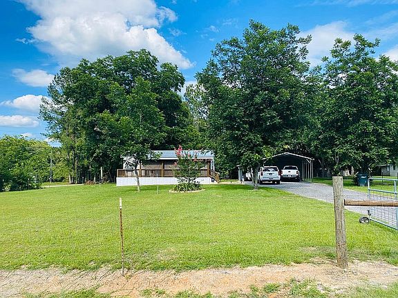 4th image of 298 Cedar Hill Dr