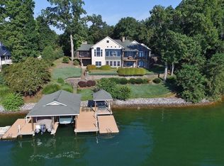 280 Rocky Shore Ln, Moneta, VA 24121