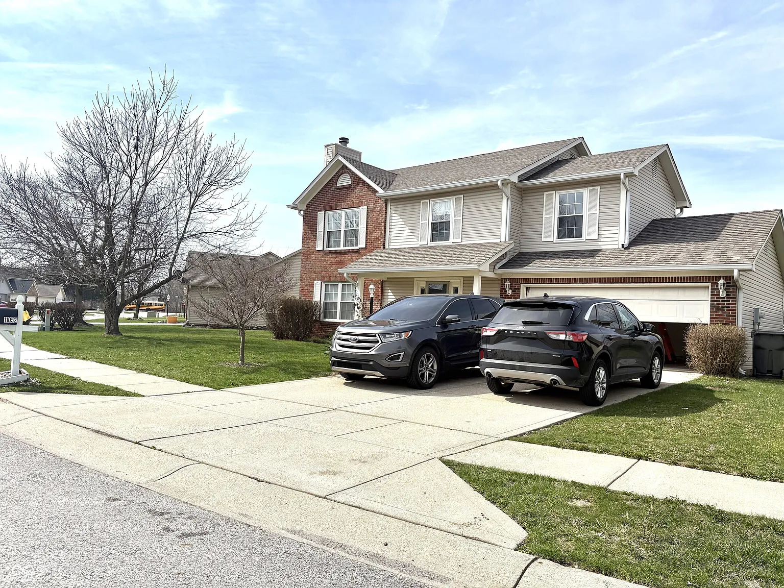4 bed, 2.5 bath, 1995 sqft, $2,100 — Photo 2