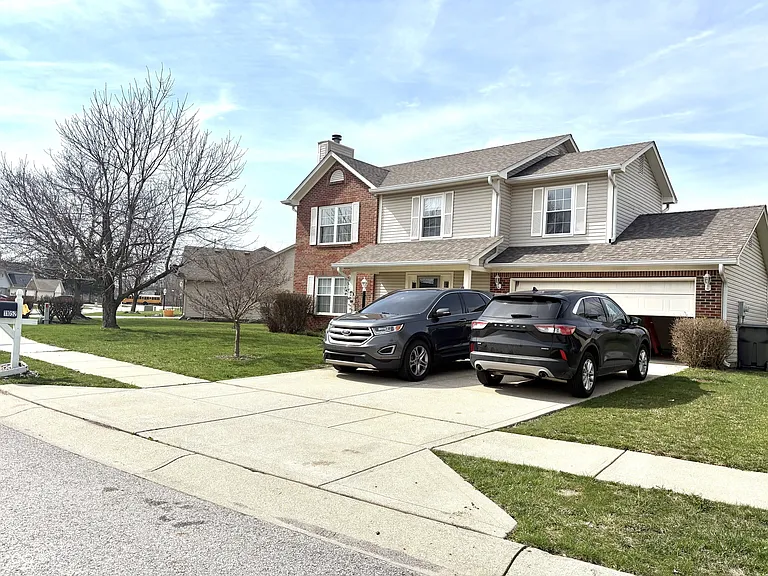 11052 Oakspring Dr — Photo 2