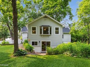 24038 N Valley Rd, Lake Zurich, IL 60047