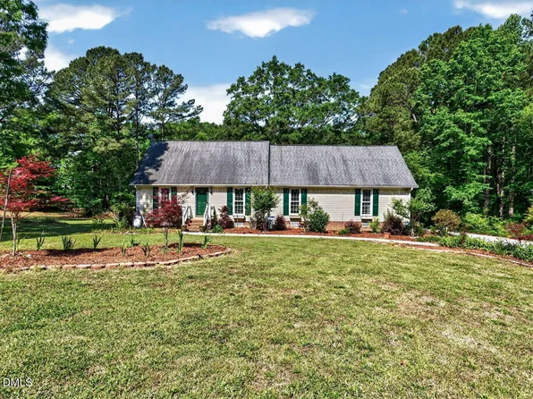 78 Tally Ho Dr, Selma, NC 27576