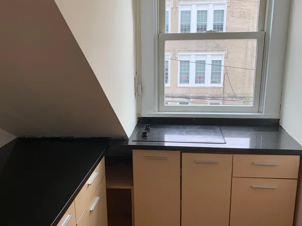 28 46th Street image 6 of 9