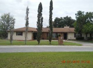 9022 E Island Dr, Inverness, FL 34450