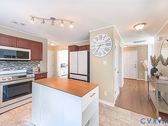 4th image of 3406 Rossington Blvd