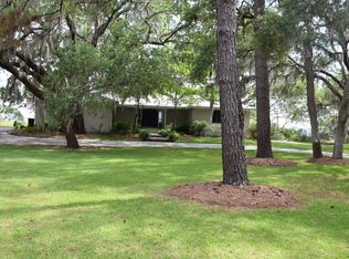 16 Oyster Catcher Rd, Beaufort, SC 29907