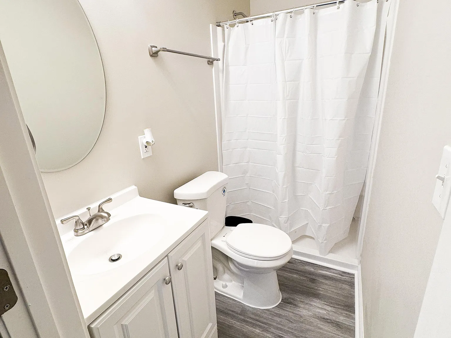4 bed, 4.0 bath, 2600 sqft, $901 — Photo 4