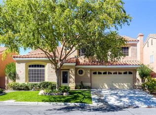 2013 Evening Glow Dr, Las Vegas, NV 89134