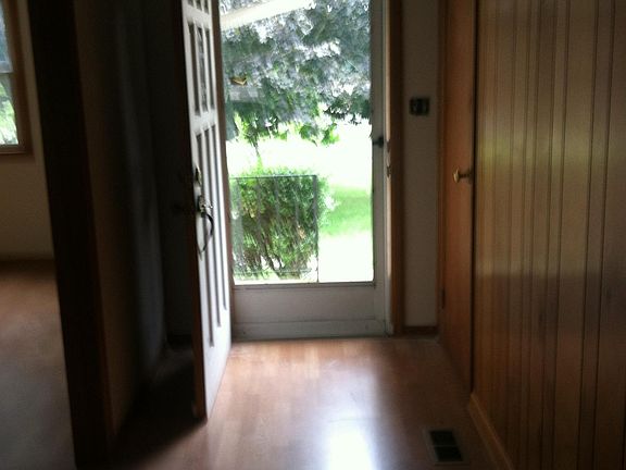 4th image of 8732 Middlebrook Pike