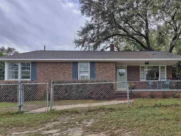 2100 Axson St, Cayce, SC 29033