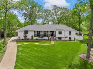106 Falmouth Dr, Ballwin, MO
