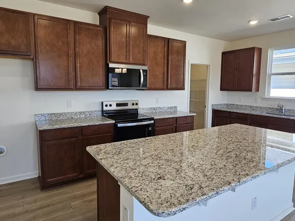 246 Norman Ave, Lillington, NC 27546