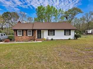 25 Hilltop Dr, Warrenville, SC 29851