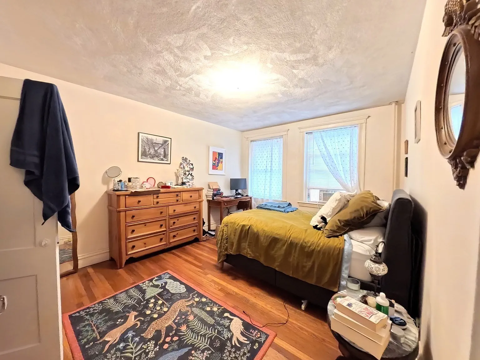 3 bed, 1.0 bath, 1650 sqft, $4,200 — Photo 4