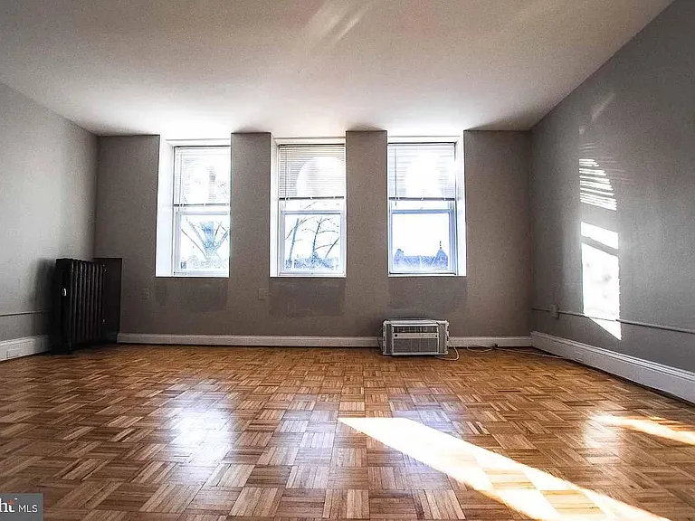 2731 N Calvert St #3 — Photo 3
