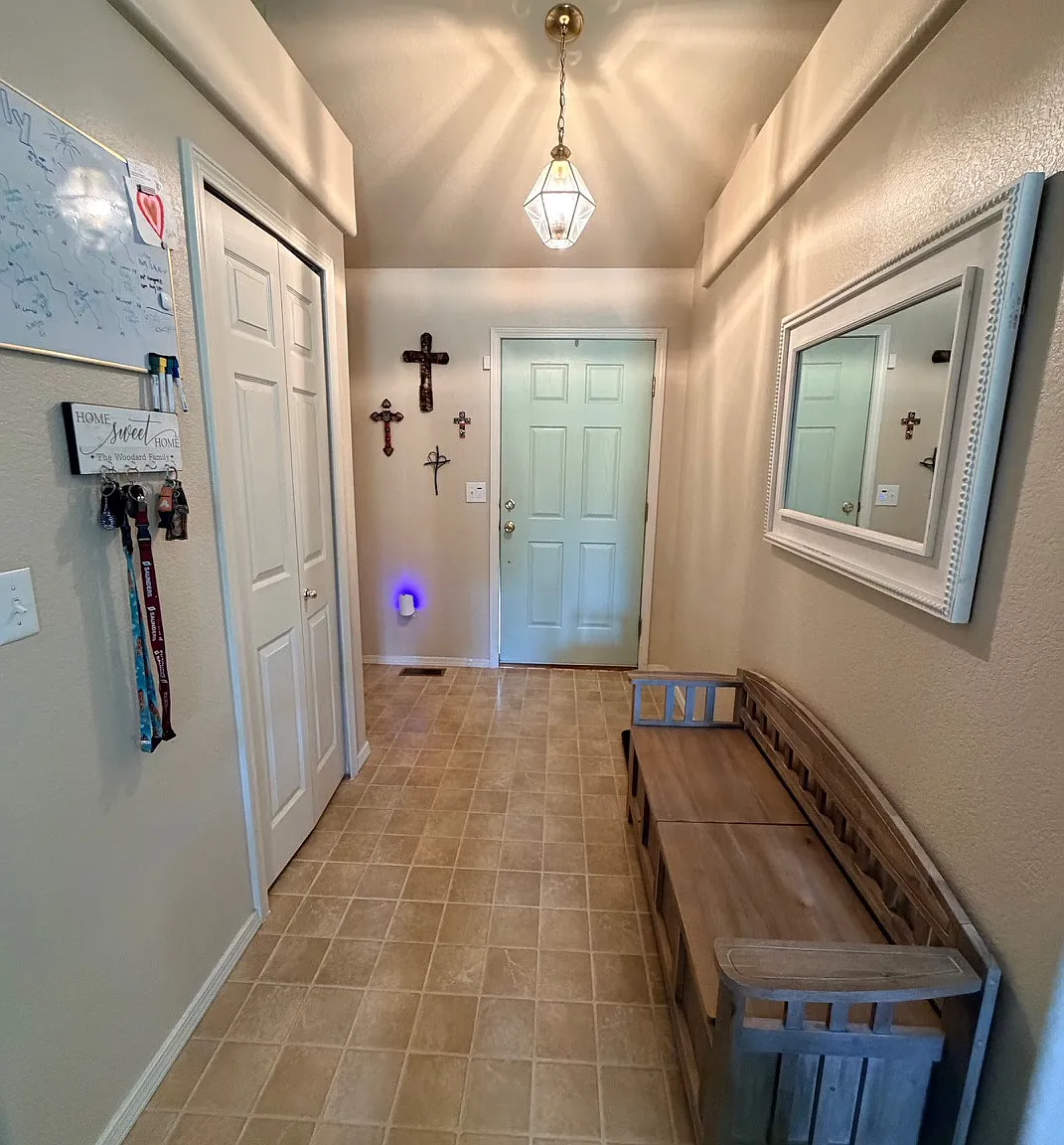 3 bed, 1321 sqft, $2,700 — Photo 2