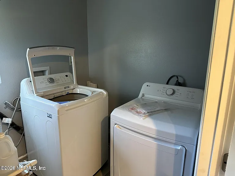 6660 Oriole Ave — Photo 12