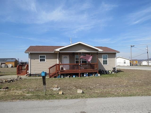 1st image of 23 Thornsberry Ln