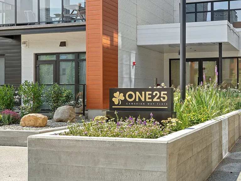 One25 — Photo 93