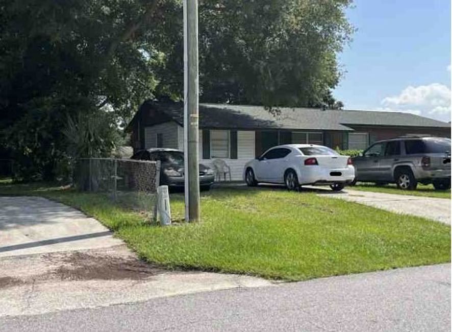 2nd image of 701 Nuzum St