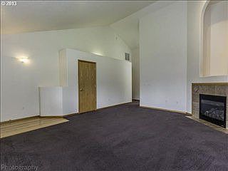 3rd image of 10010 NE 105th Ave