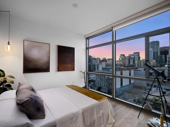 800 The Mark Ln Unit 704, San Diego, CA 92101