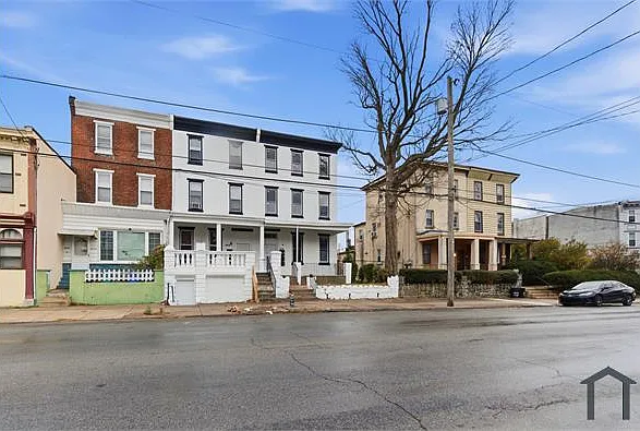 6320 Vine St #1 — Photo 2