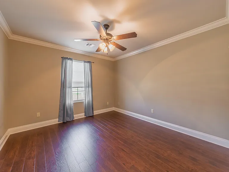 917 Lillian Michel Dr — Photo 15