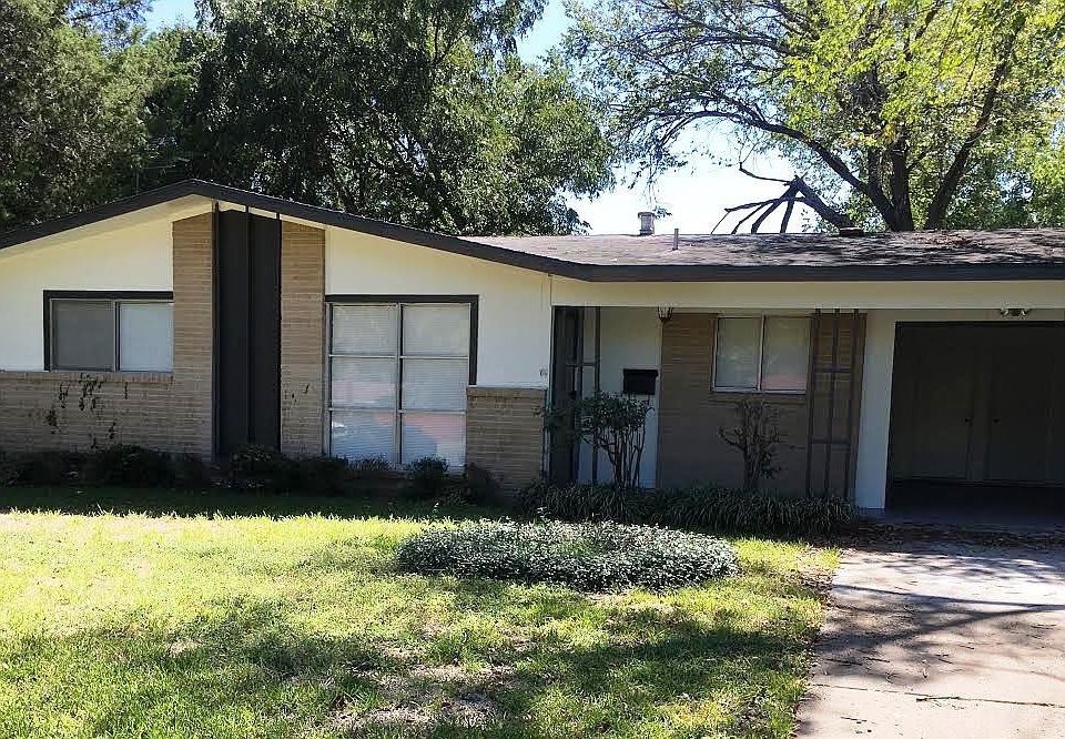 1st image of 1614 Fair Oaks Dr