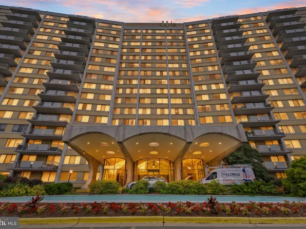 301 N Beauregard St APT 1607, Alexandria, VA 22312
