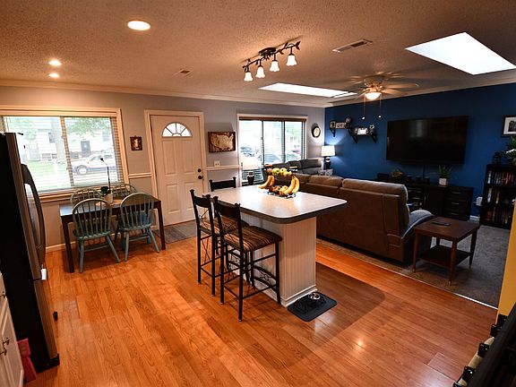 5th image of 39675 Camp St #5
