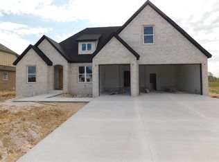 1170 Carrara St, Tontitown, AR 72762