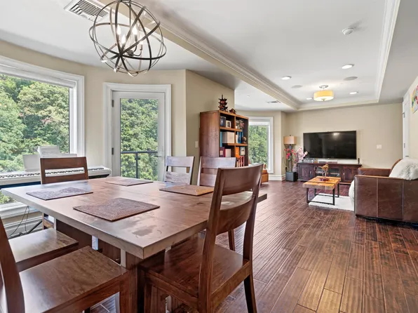 35 Cambridge Way, Weehawken, NJ 07086