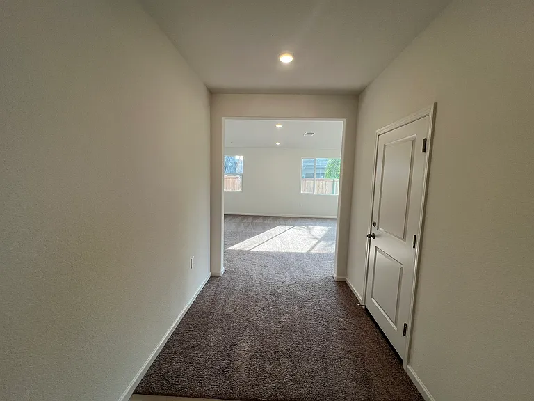 1989 Apiary Way — Photo 13