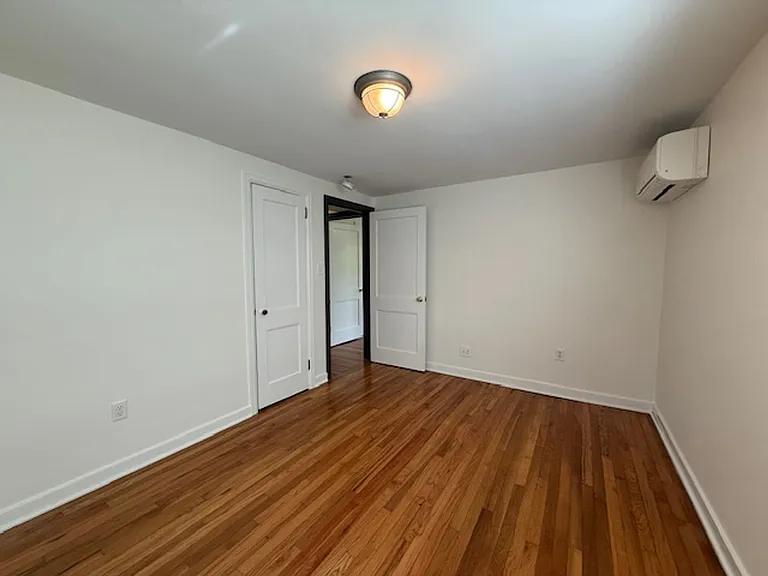 151 W Prospect Ave — Photo 16