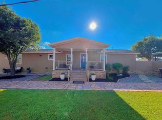 311 Royal Falcon Dr, Del Rio, TX 78840