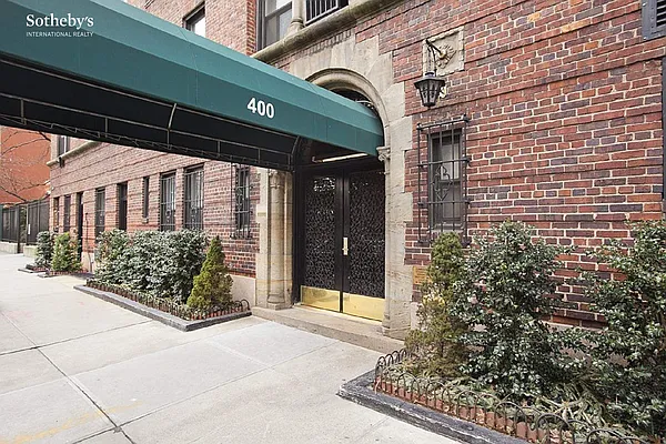 400 East 59th Street #13E in Sutton Place, Manhattan