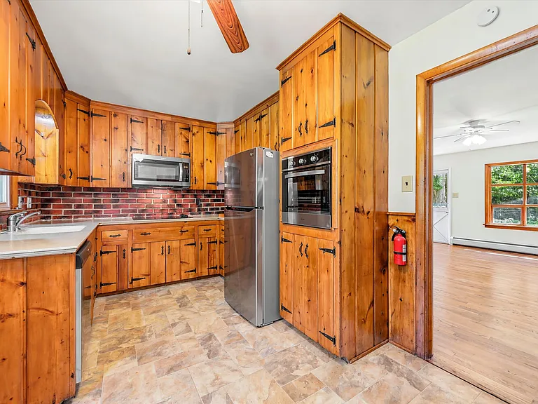 700 Sugars Bridge Rd — Photo 13