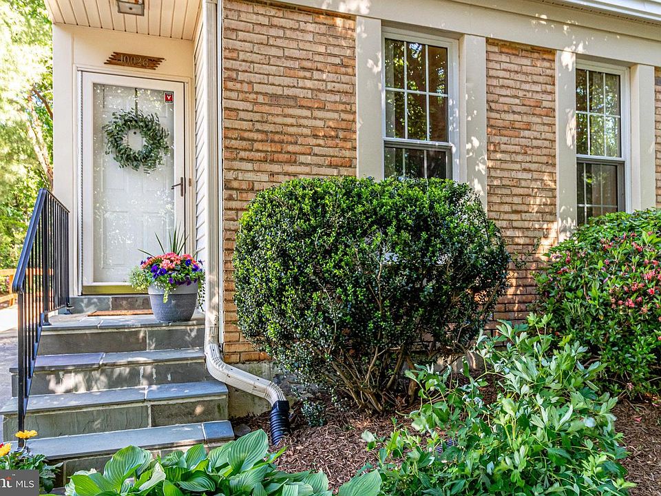 1st image of 10026 Wood Sorrels Ln
