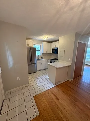 2 bed, 1.0 bath, 800 sqft, $2,750 — Photo 4