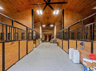 280 Meadow Lake Cir, Calera, AL 35040