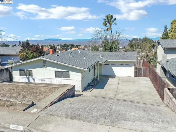 940 Marlesta Rd, Pinole, CA 94564