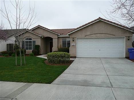1st image of 1035 W Pebble Dr