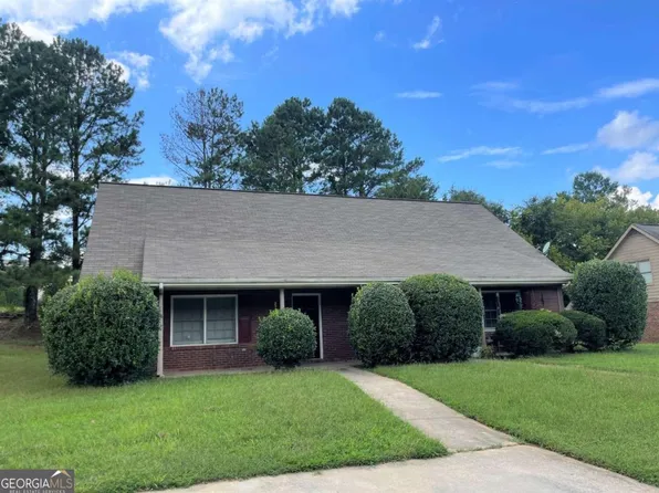 2613 Shore Wood Ct NE, Conyers, GA 30013