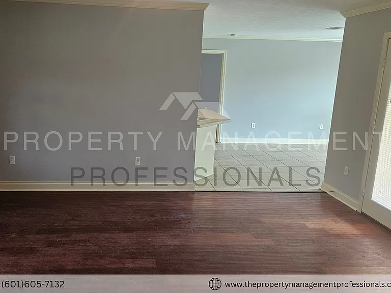 121 Cherry Laurel Cir — Photo 5