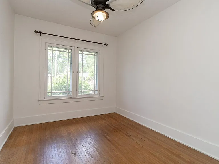 1210 River Rd — Photo 21