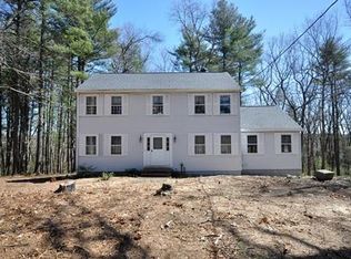 318 Depot Rd, Boxboro, MA 01719