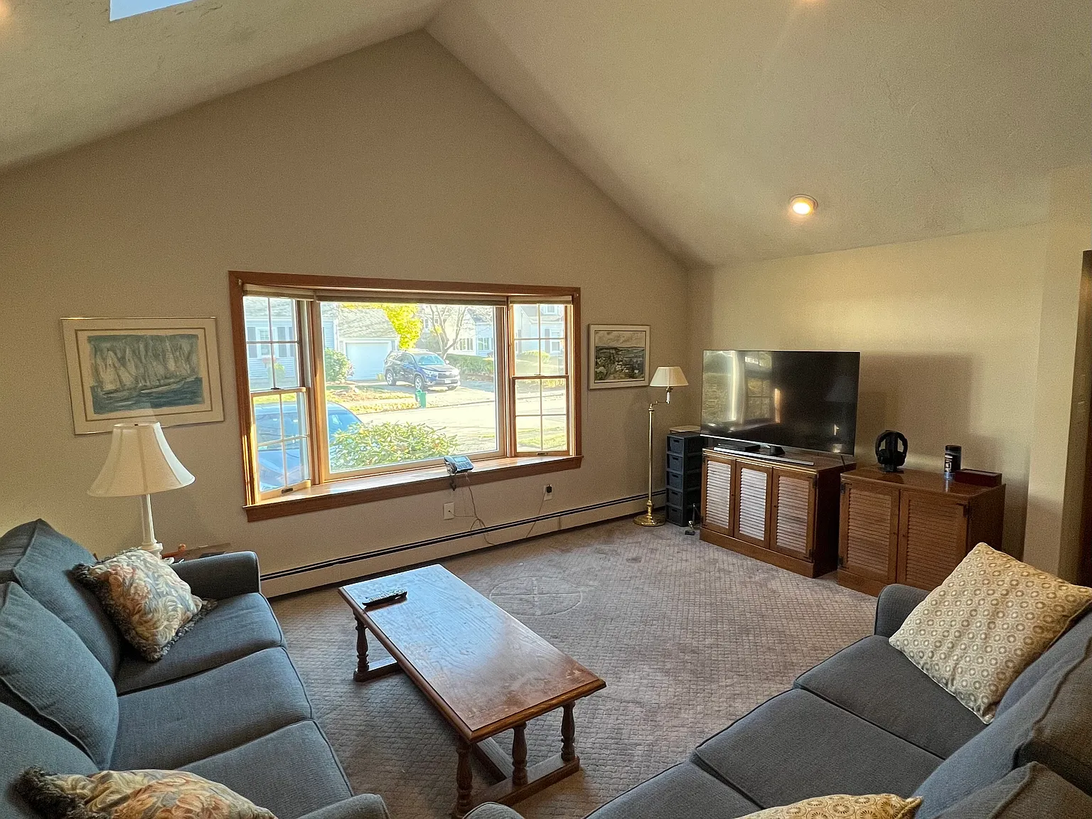 3 bed, 2200 sqft, $4,700 — Photo 4