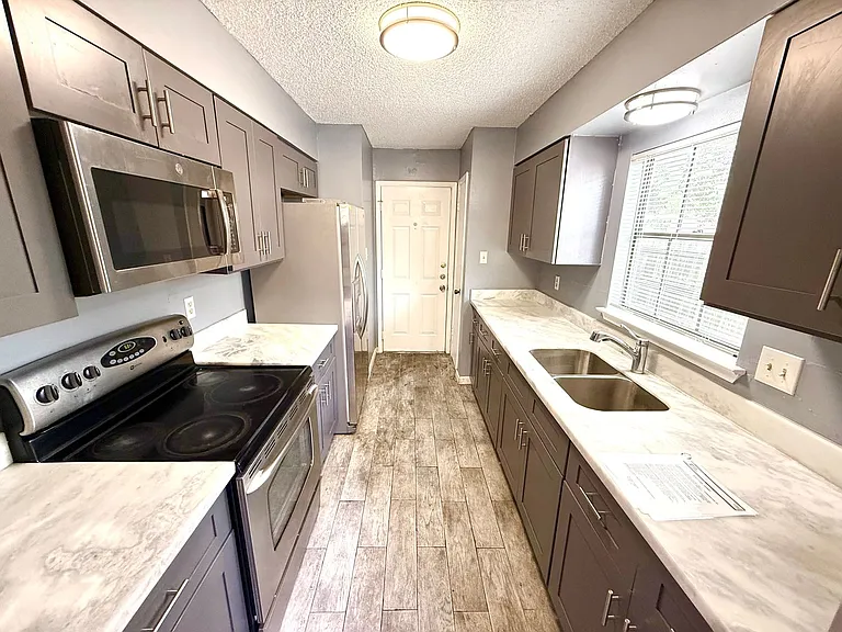 5310 Gawain Dr — Photo 8